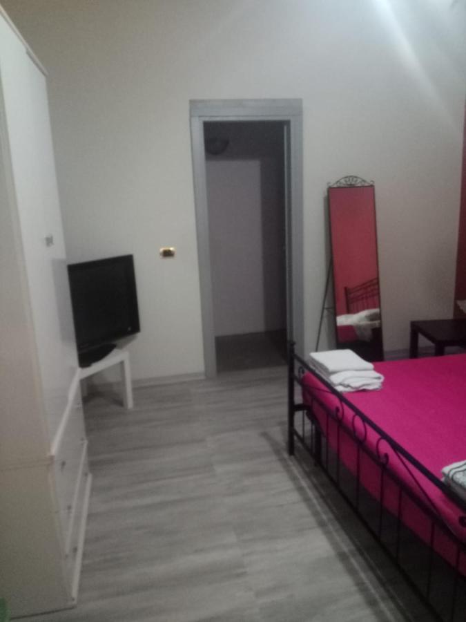 Bed and Breakfast Casa Giuseppe Катанія Екстер'єр фото