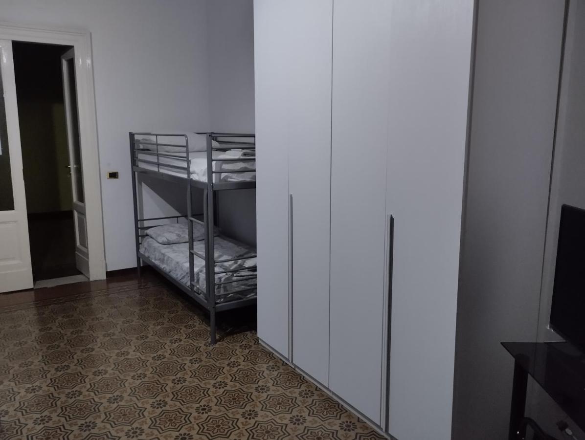 Bed and Breakfast Casa Giuseppe Катанія Екстер'єр фото